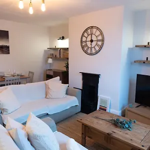  Holiday home Oak United Kingdom