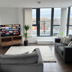  Apartment Luxury Minster Penthouse - Free Gym & Parking United Kingdom